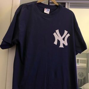 Yankees Bernie Williams tee.